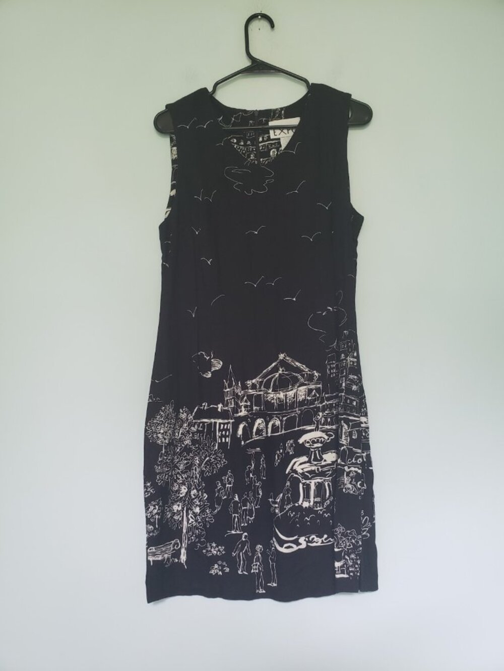 VTG Expo Womens 12 Mini Sheath Dress Black City Print 100% Rayon White Outline